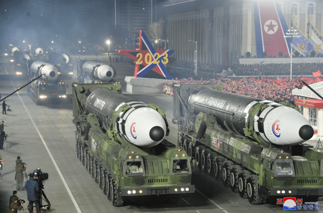 2016小苹果韩国版
:观察｜新洲际导弹亮相，朝鲜缘何最大展示“国家核攻击能力”